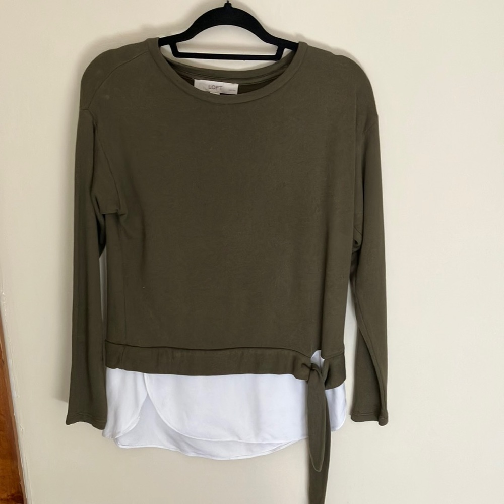 Olive Sweatshirt with blouse and bow details